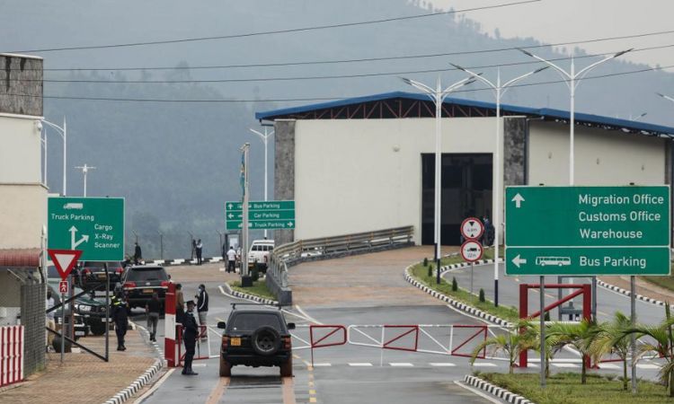 Border Crossing Car Rental 