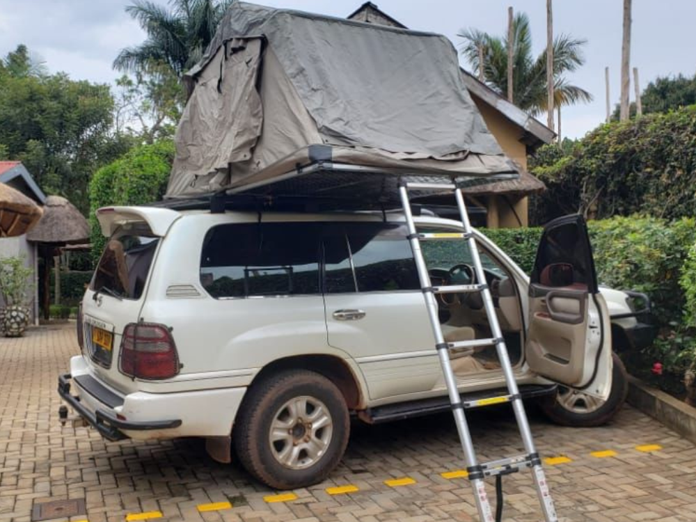 4x4 Car Rental with Rooftop Tent for 2 People