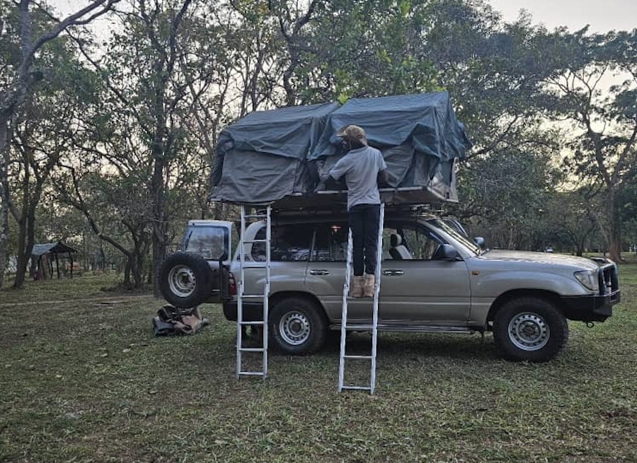 Land Cruiser GX With 2 Rooftop Tents